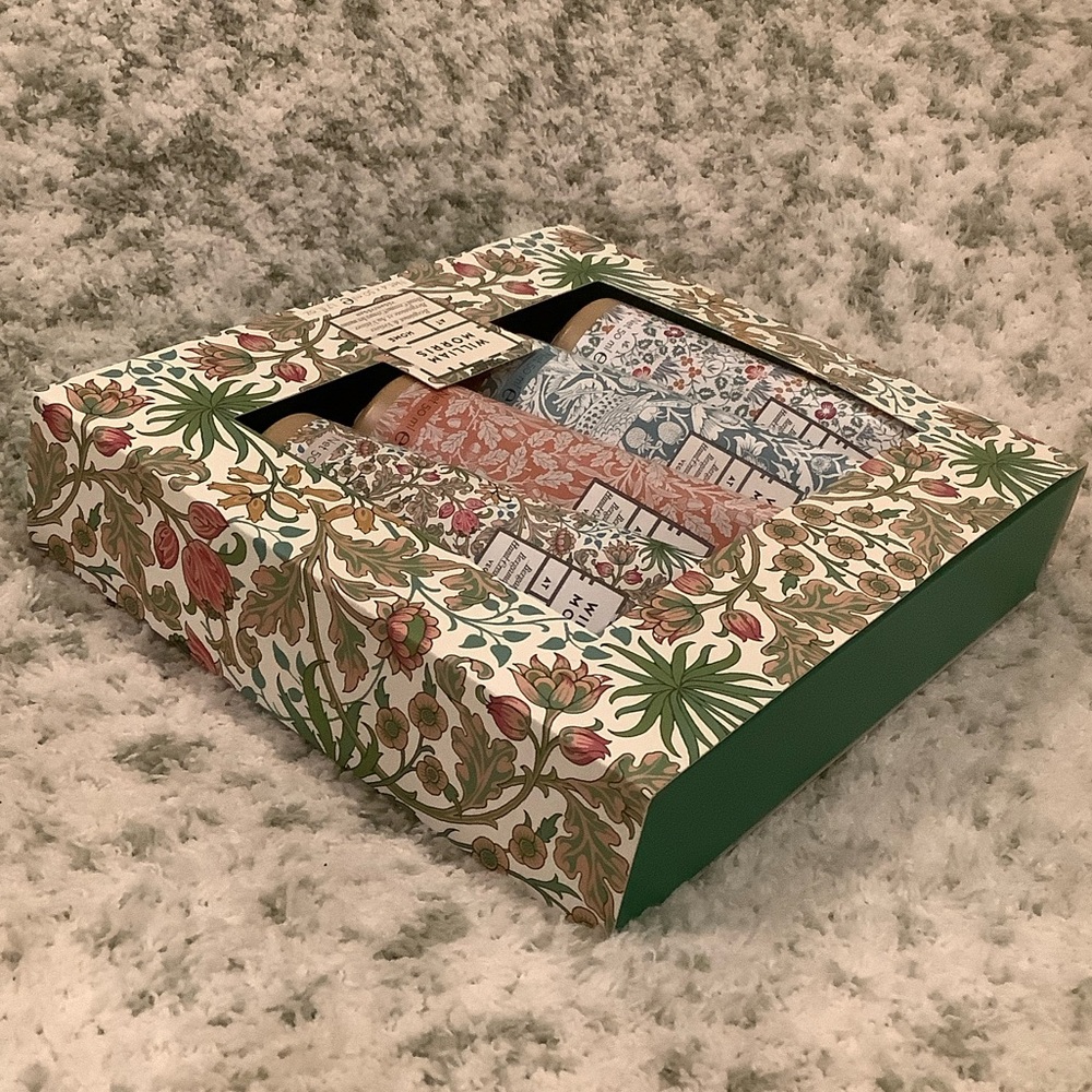 William Morris At Home Scented Bergamot Vetiver Luxury  Hand Creams Set 4 NWT - Picture 7 of 16